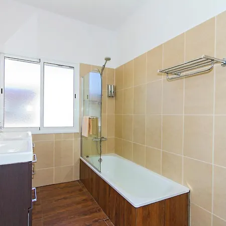 Villa Sleeps 6 Pool Wifi Puerto Calero